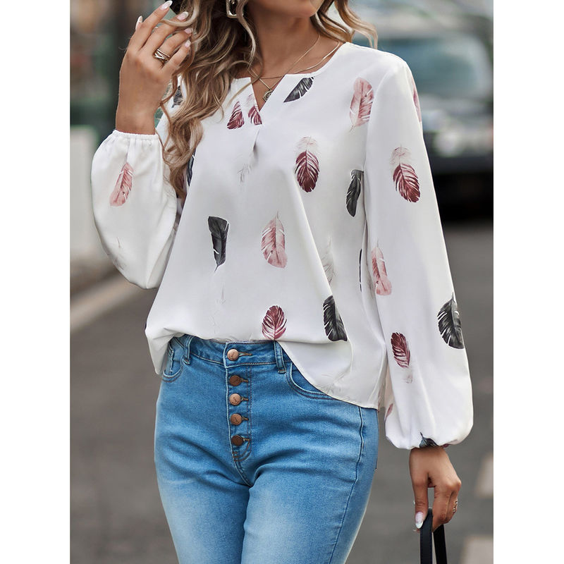 Женская футболка с пером на шее в виде V-Neck